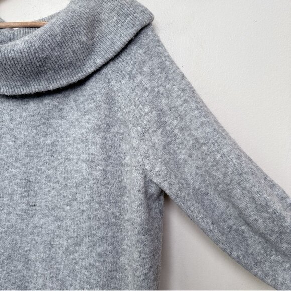 H&M Gray Sweater Dress - Picture 5 of 11